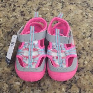 OshKosh B'gosh Jax Girl's Bumptoe Sandal